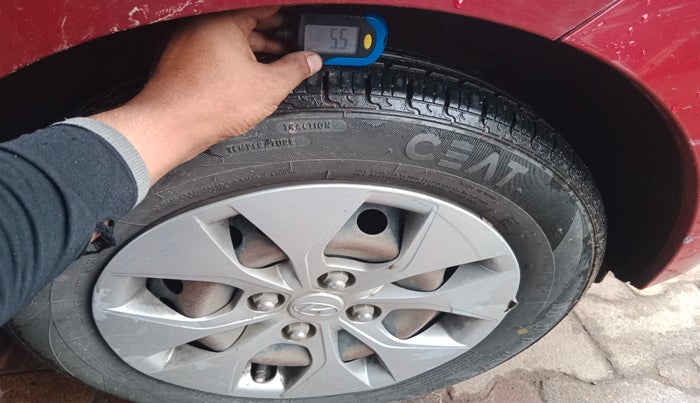2016 Hyundai Xcent S 1.2, Petrol, Manual, 1,05,408 km, tyre