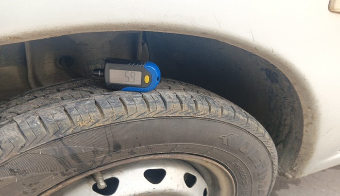 2013 Tata Indica V2 DLS, Diesel, Manual, 3,02,862 km, tyre
