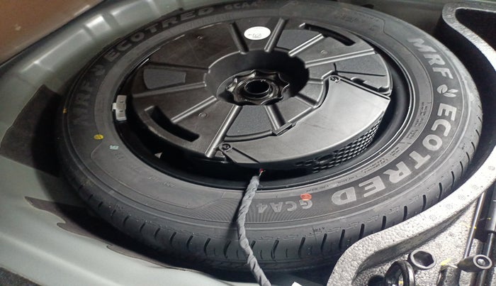 2024 Skoda SLAVIA STYLE 1.0L TSI AT, Petrol, Automatic, 8,865 km, tyre