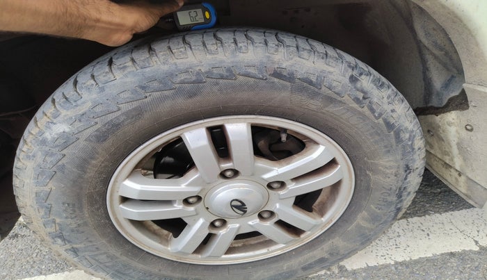 2013 Mahindra Scorpio VLX 2WD AIRBAG, Diesel, Manual, 1,54,471 km, tyre