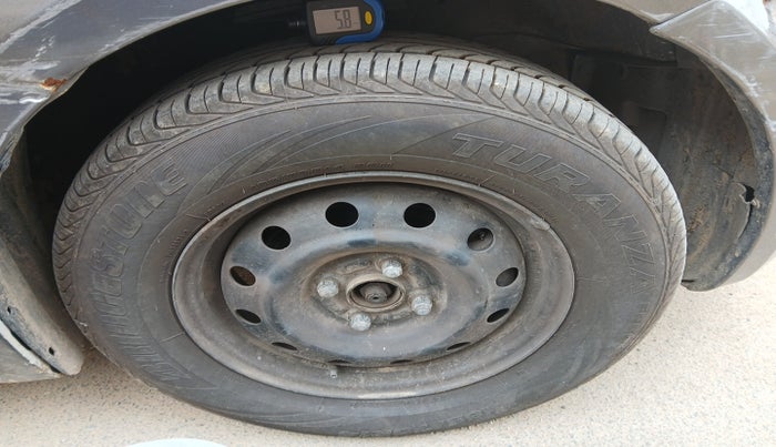 2010 Maruti Swift Dzire VDI, Diesel, Manual, 2,17,732 km, tyre