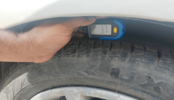 2013 Hyundai i20 MAGNA (O) 1.2, Petrol, Manual, 79,501 km, tyre
