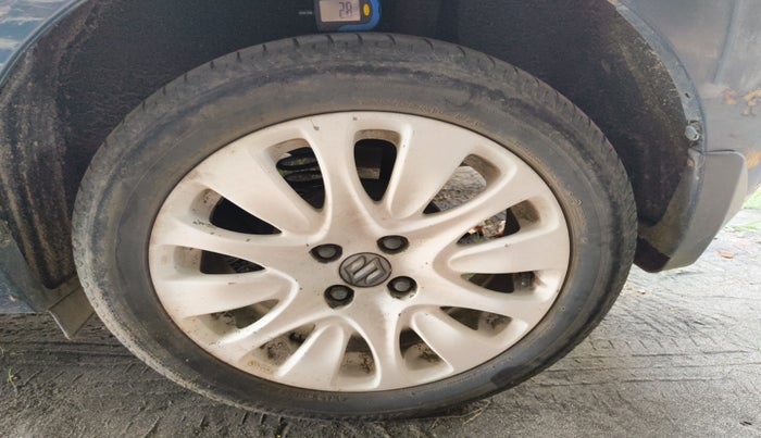 2016 Maruti Baleno ZETA CVT PETROL 1.2, Petrol, Automatic, 77,396 km, tyre