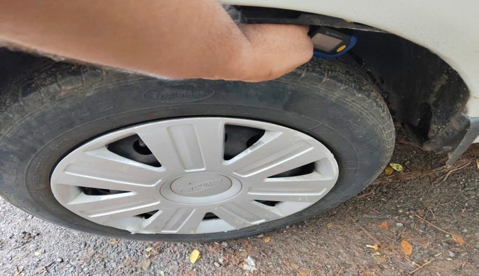 2013 Ford Figo EXI 1.4 DIESEL, Diesel, Manual, 1,07,420 km, tyre