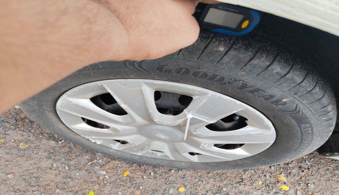 2013 Ford Figo EXI 1.4 DIESEL, Diesel, Manual, 1,07,420 km, tyre