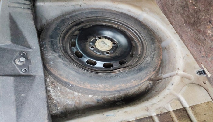 2013 Ford Figo EXI 1.4 DIESEL, Diesel, Manual, 1,07,420 km, tyre