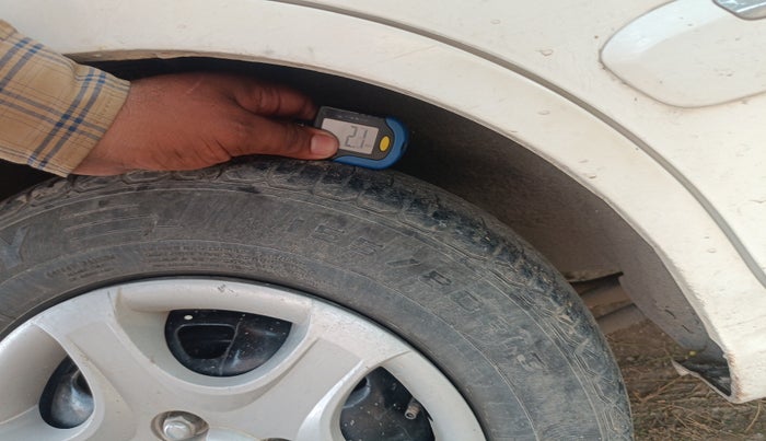 2011 Hyundai Accent GLE, Petrol, Manual, 60,648 km, tyre