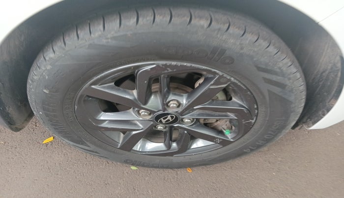 2021 Hyundai GRAND I10 NIOS SPORTZ 1.2 KAPPA VTVT CNG, Petrol, Manual, 67,017 km, tyre