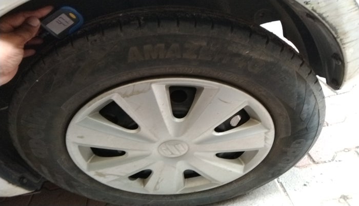 2010 Maruti Swift VXI, Petrol, Manual, 58,685 km, tyre