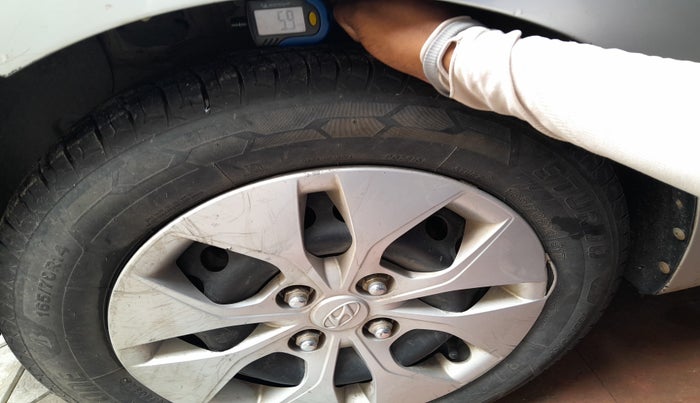 2014 Hyundai Xcent S 1.2, Petrol, Manual, 91,192 km, tyre
