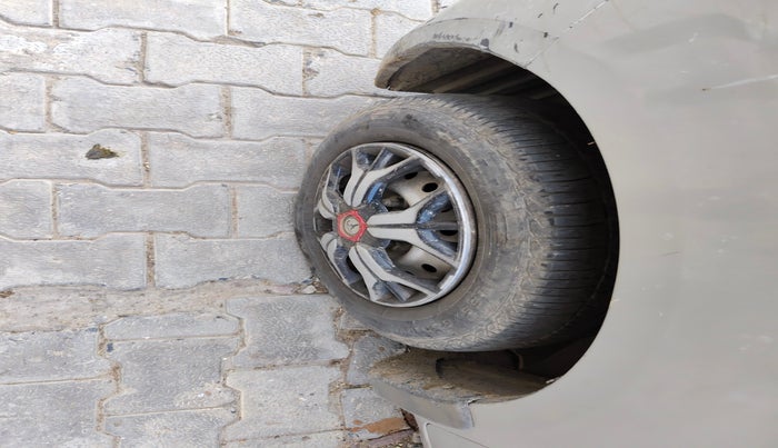 2019 Maruti New Wagon-R LXI CNG (O) 1.0, Petrol, Manual, 79,838 km, tyre