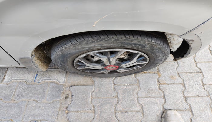 2019 Maruti New Wagon-R LXI CNG (O) 1.0, Petrol, Manual, 79,838 km, tyre