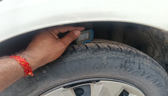 2011 Maruti Swift Dzire VXI, Petrol, Manual, 58,872 km, tyre