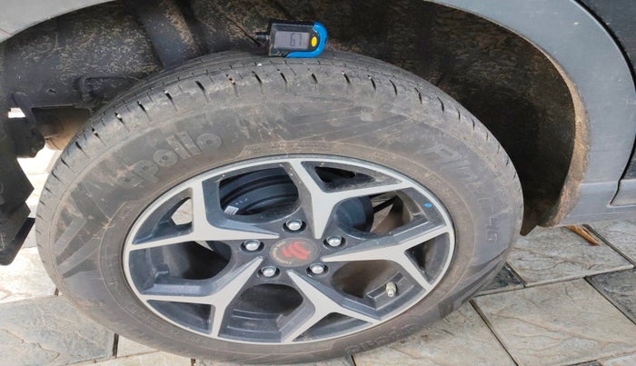 2024 Hyundai VENUE S 1.2, Petrol, Manual, 18,191 km, tyre