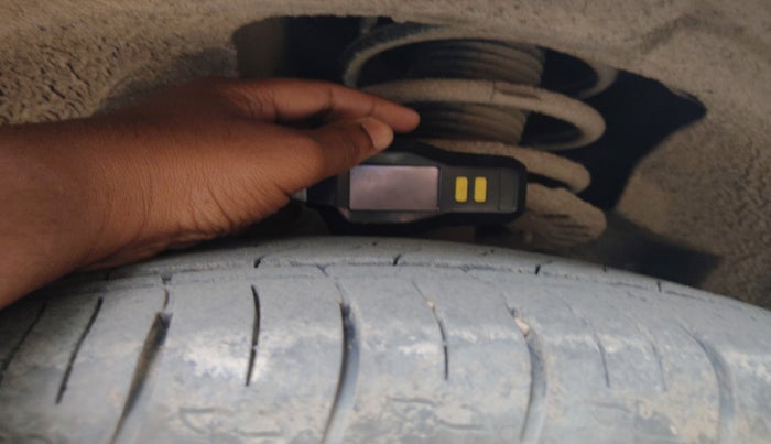 2024 Mahindra XUV700 AX5 Petrol AT 7 STR, Petrol, Automatic, 5,277 km, tyre