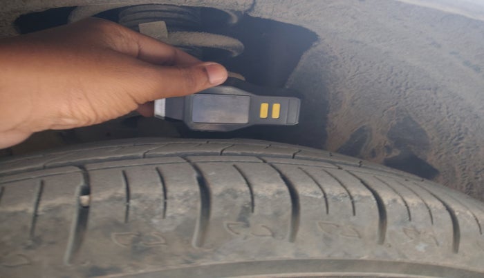 2024 Mahindra XUV700 AX5 Petrol AT 7 STR, Petrol, Automatic, 5,277 km, tyre