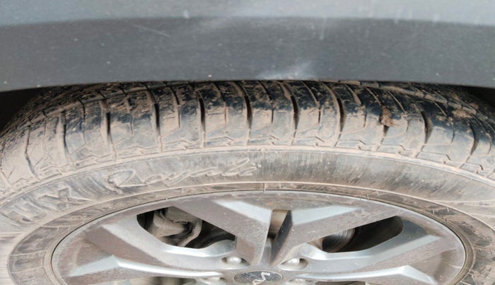 2023 KIA SELTOS  HTX 1.5 PETROL MT, Petrol, Manual, 16,974 km, tyre