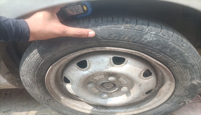 2012 Maruti Alto K10 LXI, Petrol, Manual, 63,249 km, tyre