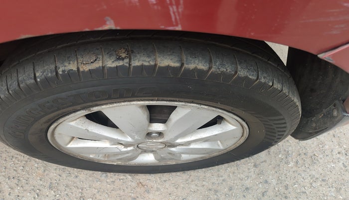 2013 Hyundai i20 ASTA 1.4 CRDI, Diesel, Manual, 69,965 km, tyre
