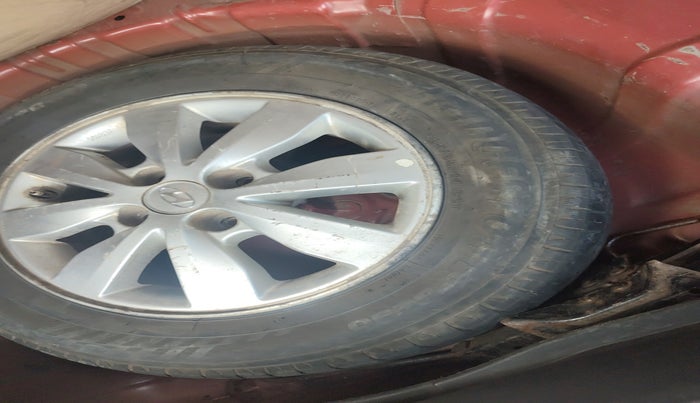 2013 Hyundai i20 ASTA 1.4 CRDI, Diesel, Manual, 69,965 km, tyre