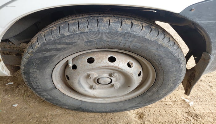 2010 Maruti Alto LXI, Petrol, Manual, 96,744 km, tyre