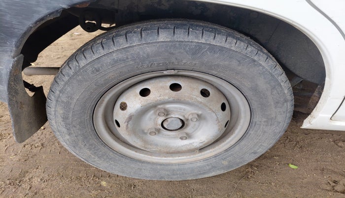 2010 Maruti Alto LXI, Petrol, Manual, 96,744 km, tyre