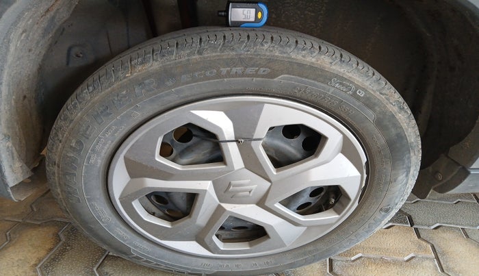 2023 Maruti BREZZA VXI AT SMART HYBRID, Petrol, Automatic, 75,185 km, tyre
