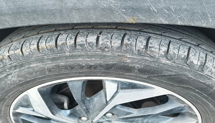 2020 Hyundai Creta SX (O) AT 1.5 DIESEL, Diesel, Automatic, 1,02,989 km, tyre