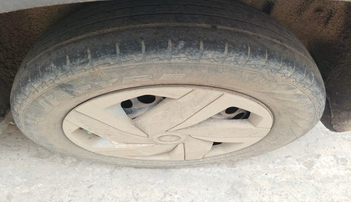 2019 Maruti Vitara Brezza VDI, Diesel, Manual, 83,630 km, tyre