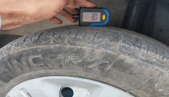 2010 Maruti Ritz LXI, Petrol, Manual, 64,408 km, tyre