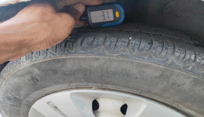 2010 Maruti Ritz LXI, Petrol, Manual, 64,408 km, tyre