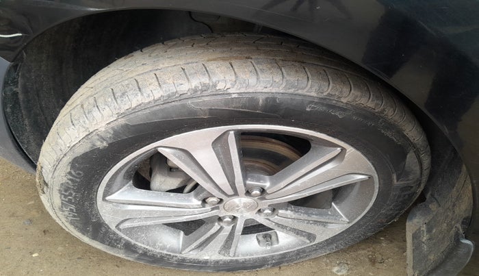 2019 Hyundai Verna 1.6 VTVT SX O, Petrol, Manual, 77,167 km, tyre