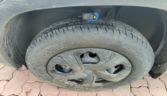 2024 Tata PUNCH ADVENTURE AMT, Petrol, Automatic, 2,558 km, tyre