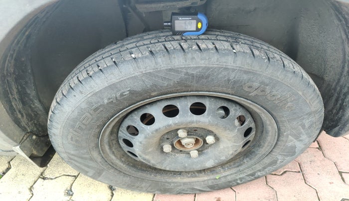 2024 Tata PUNCH ADVENTURE AMT, Petrol, Automatic, 2,558 km, tyre