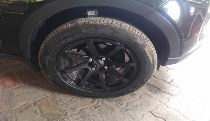 2022 Tata NEXON XZA PLUS (O) DIESEL DARK EDITION, Diesel, Automatic, 56,762 km, tyre