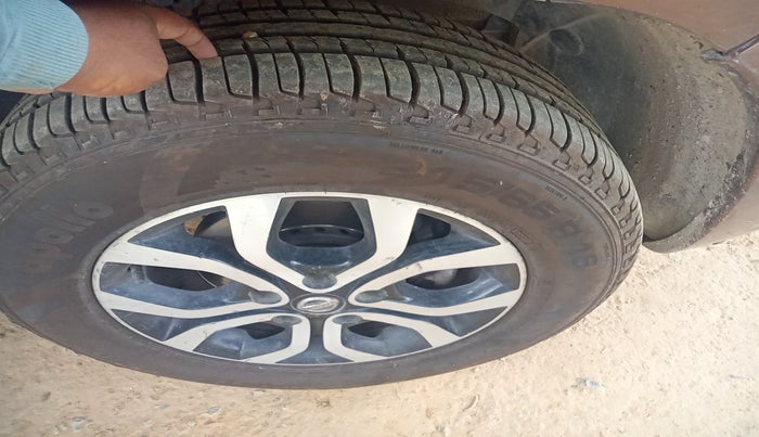 2018 Nissan Terrano  XL D Plus, Diesel, Manual, 2,17,370 km, tyre