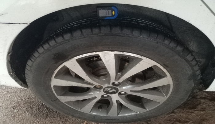 2013 Hyundai Verna FLUIDIC 1.6 CRDI SX, Diesel, Manual, 91,280 km, tyre