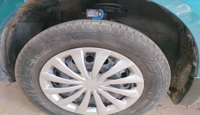 2012 Maruti Swift Dzire VXI, Petrol, Manual, 1,00,903 km, tyre