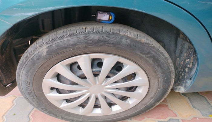 2012 Maruti Swift Dzire VXI, Petrol, Manual, 1,00,903 km, tyre