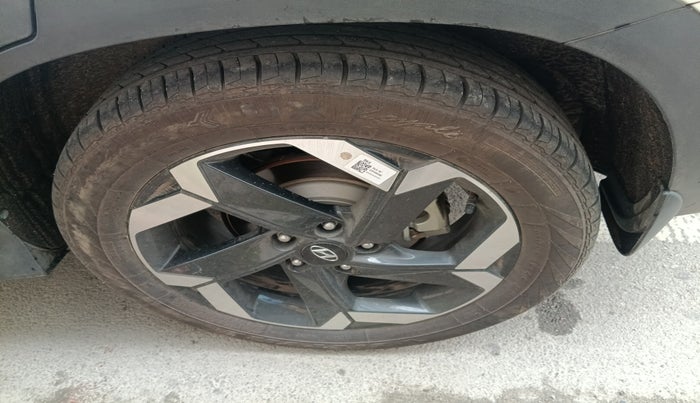 2024 Hyundai ALCAZAR 1.5 SIGNATURE (O) AT 6STR, Diesel, Automatic, 7,975 km, tyre