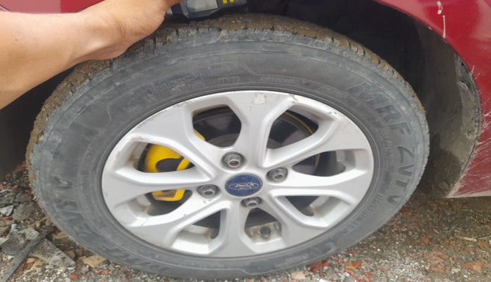 2015 Ford Figo Aspire TITANIUM1.5 DIESEL, Diesel, Manual, 1,37,399 km, tyre