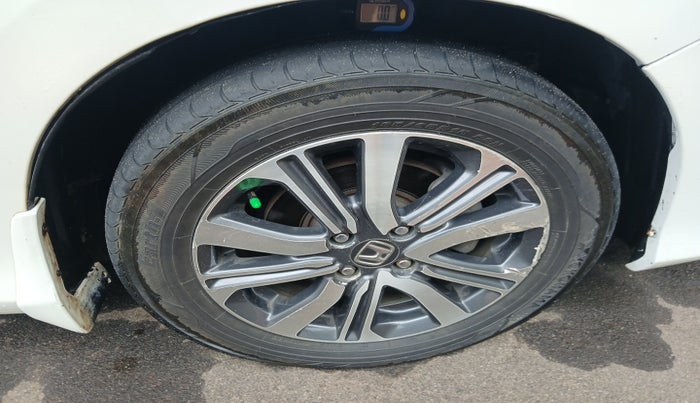 2017 Honda City 1.5L I-VTEC V MT, Petrol, Manual, 79,472 km, tyre