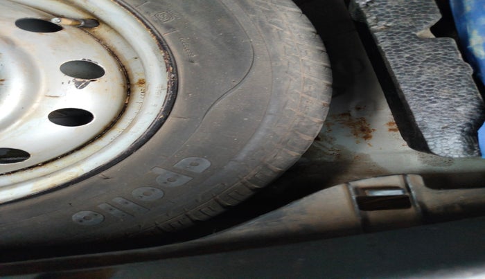 2010 Maruti Wagon R 1.0 LXI, Petrol, Manual, 51,528 km, tyre