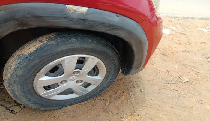 2015 Renault Kwid RXT 0.8, Petrol, Manual, 40,960 km, tyre