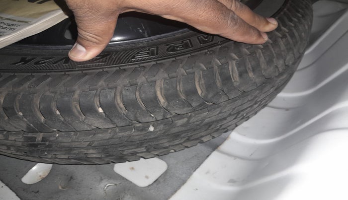 2019 Maruti Alto K10 VXI, Petrol, Manual, 38,359 km, tyre
