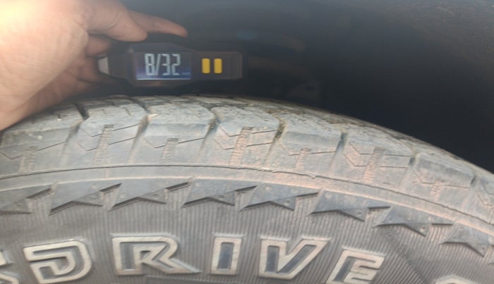 2018 Mahindra XUV500 W6, Diesel, Manual, 93,278 km, tyre