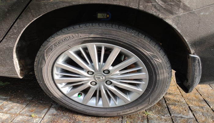 2022 Honda City 1.5L I-DTEC V, Diesel, Manual, 59,639 km, tyre