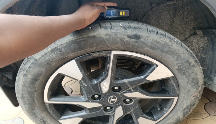 2022 Tata PUNCH CREATIVE  MT, Petrol, Manual, 29,354 km, tyre