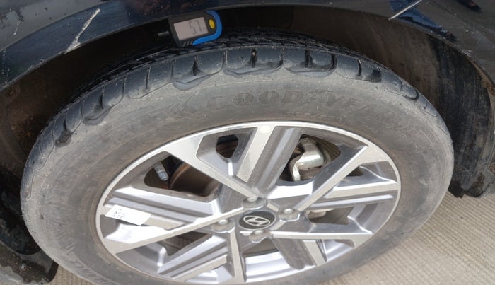 2023 Hyundai Verna SX 1.5 l MPI, Petrol, Manual, 11,833 km, tyre