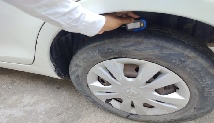 2013 Maruti Swift Dzire VDI, Diesel, Manual, 1,36,691 km, tyre